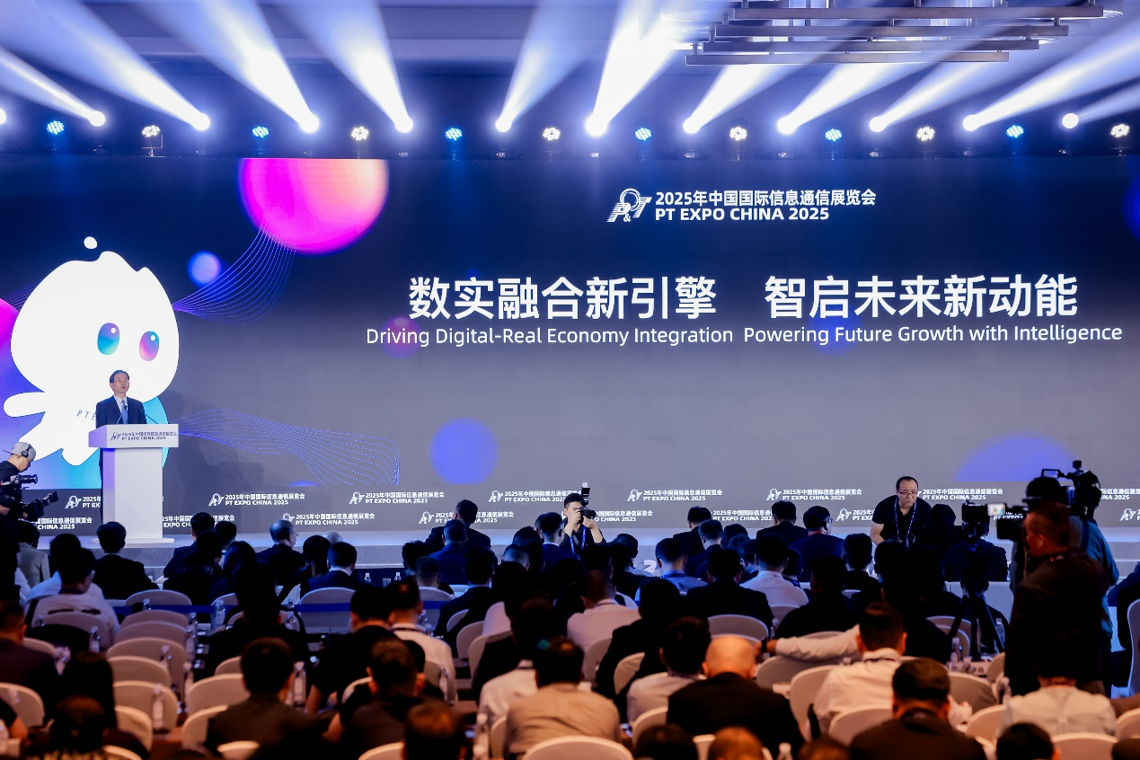 吉大正元出席国际信息通信展以“元密一体机”助力数实融合筑牢安全底座